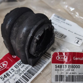 Втулки переднего стабилизатора KIA Sorento 3 Prime / Carnival 3 / Santa Fe 3, 4 оригинал 54813B8000