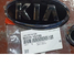 Эмблема KIA на капоте (решётке радиатора) KIA Rio 2,3 / Picanto 1 / Venga 1 / Cerato 1,2 / Magentis 2 / Carens 2 оригинал 863101G100
